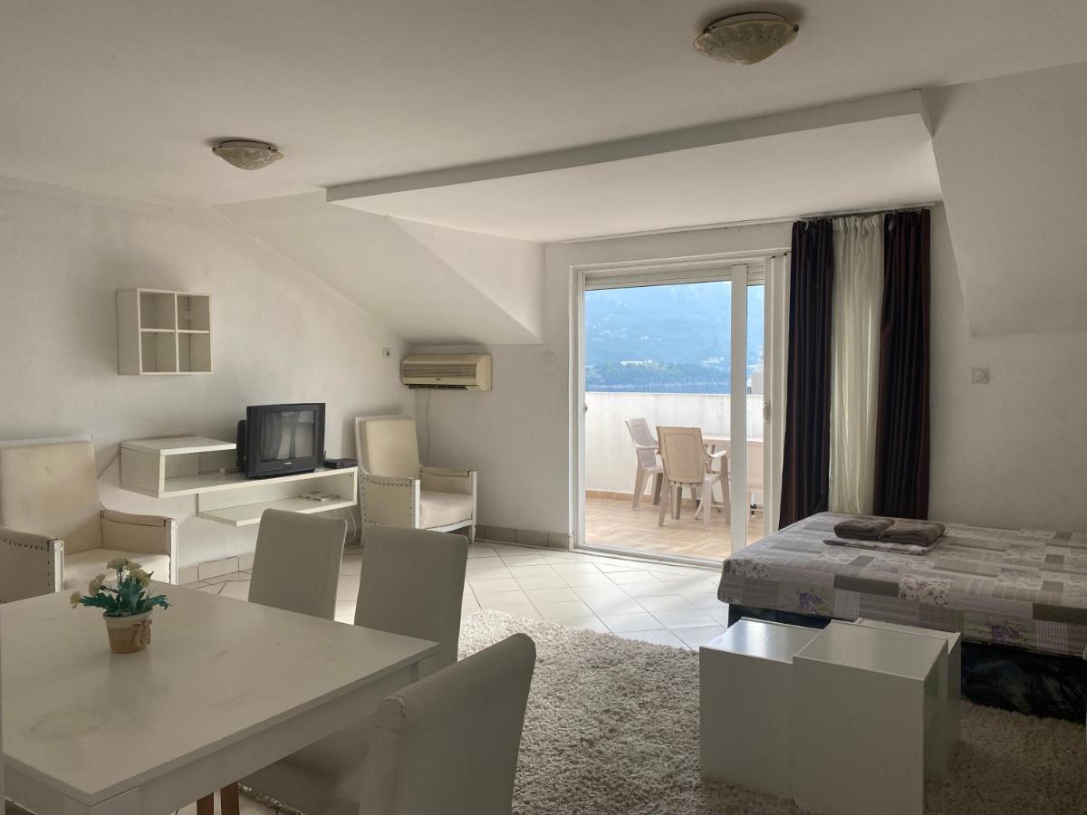 Veselinka Apartments & Rooms Budva Bagian luar foto