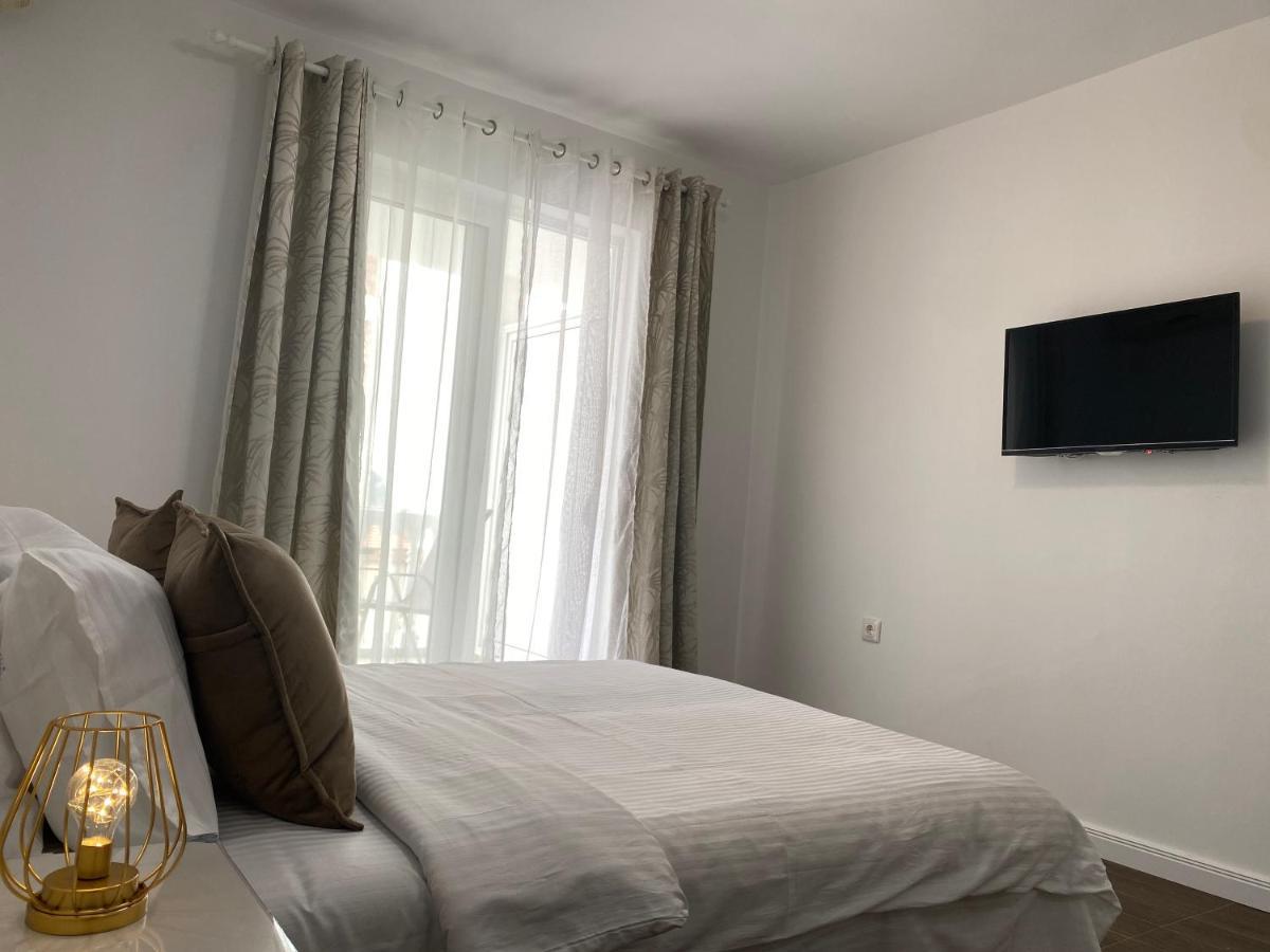 Veselinka Apartments & Rooms Budva Bagian luar foto