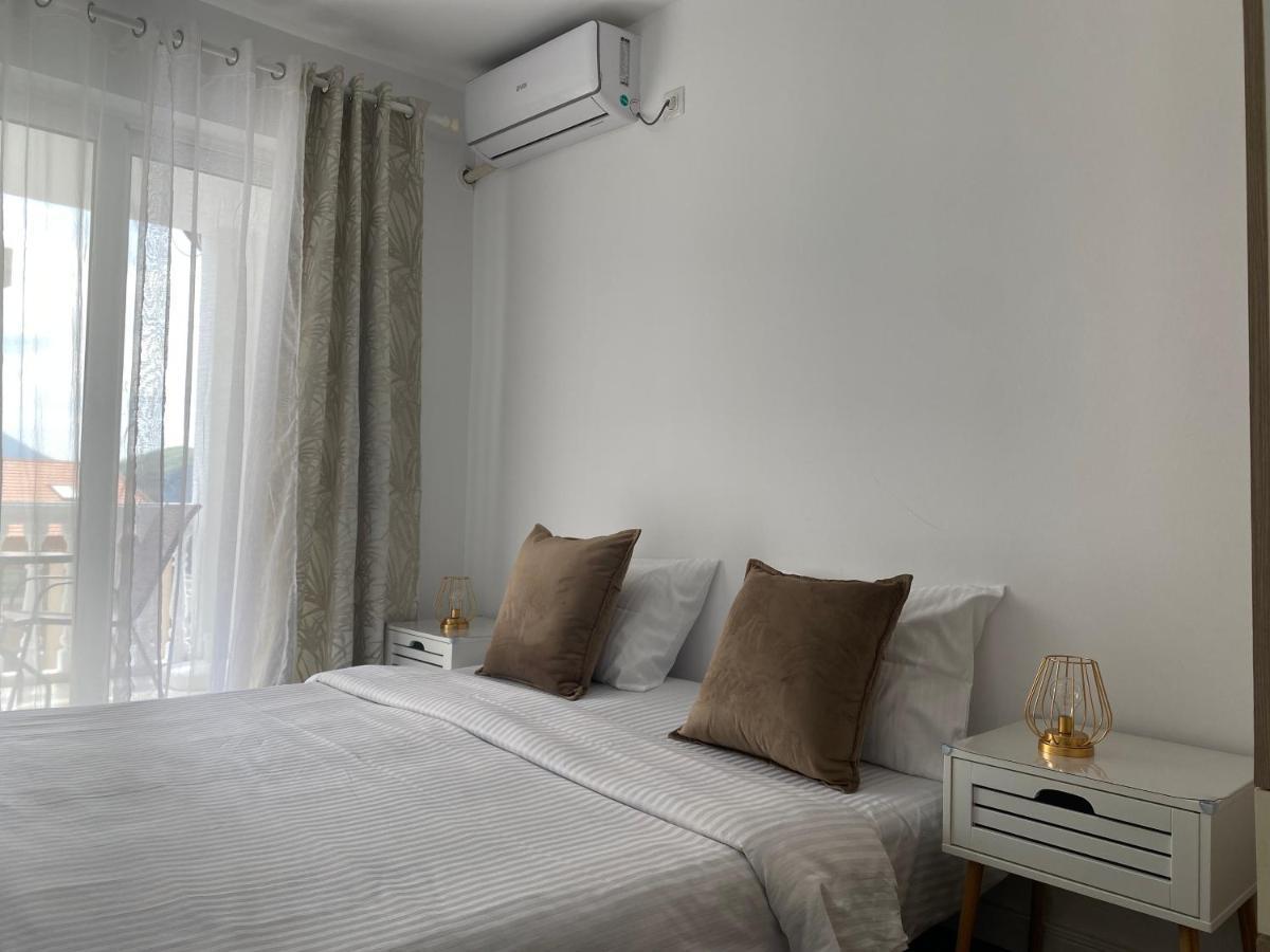 Veselinka Apartments & Rooms Budva Bagian luar foto