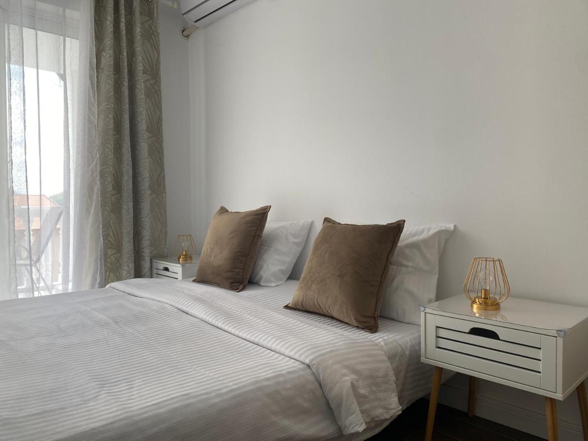 Veselinka Apartments & Rooms Budva Bagian luar foto