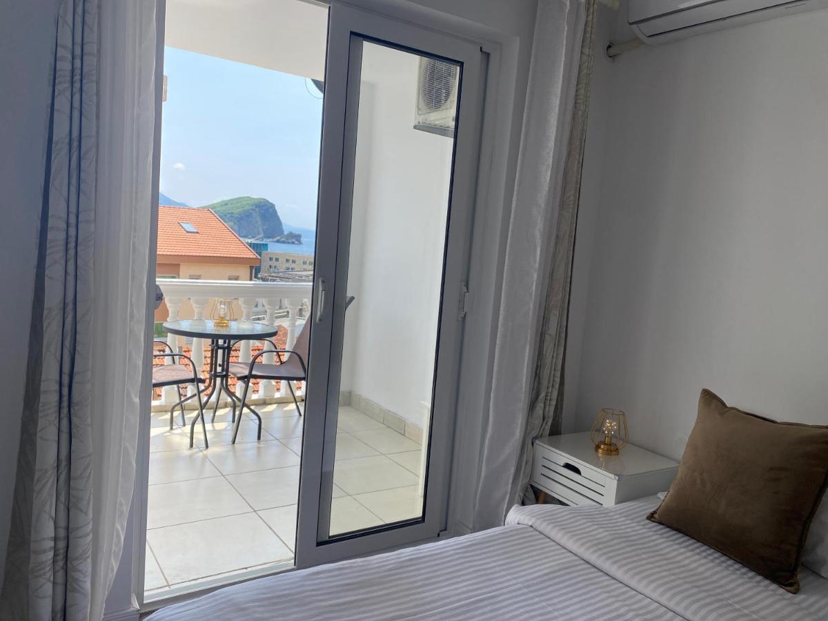 Veselinka Apartments & Rooms Budva Bagian luar foto